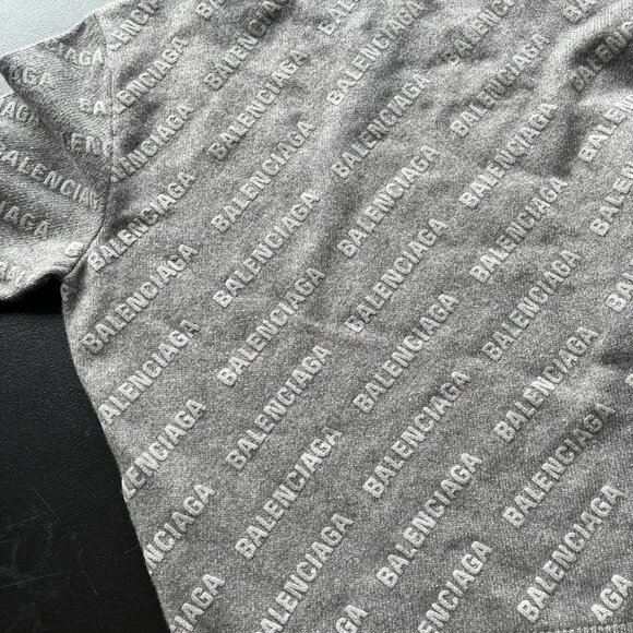 NWT Balenciaga Crewneck Pullover Sweater Heather Grey Cashmere Knit  Mini Logo - Picture 4 of 6